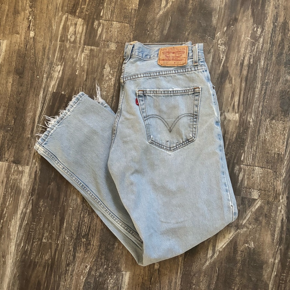 Levi's Men's Light Wash Straight-Leg Jeans